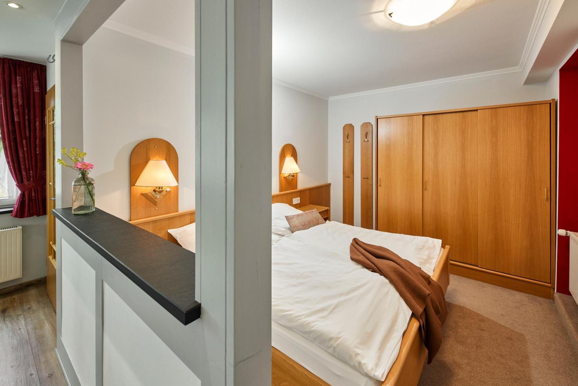 Pension und Ferienwohnung Schütte Schmallenberg Exterior foto