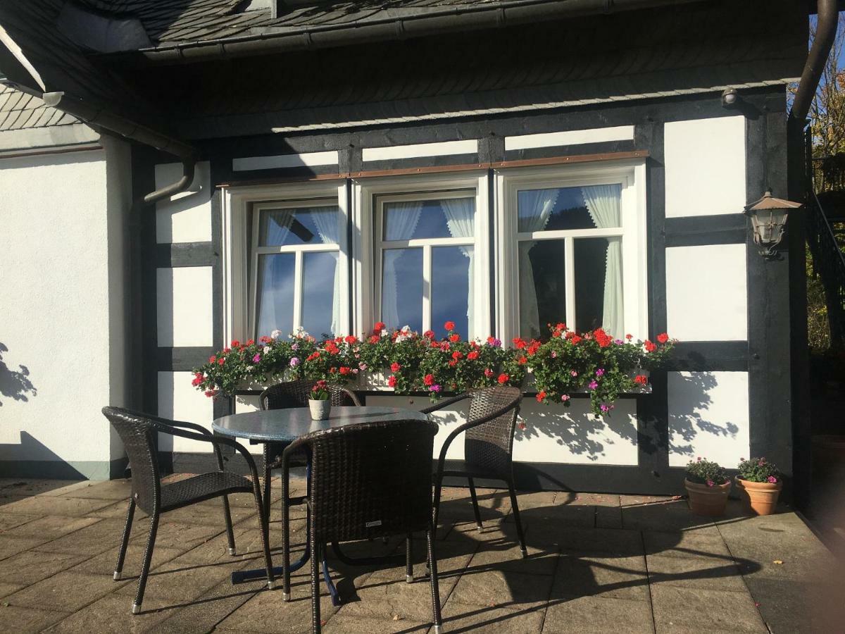 Pension und Ferienwohnung Schütte Schmallenberg Exterior foto